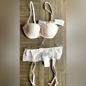 Marie Jo- Bra with boudoir piece. NO matching panty. Bra is a 34B -Colour Pearl